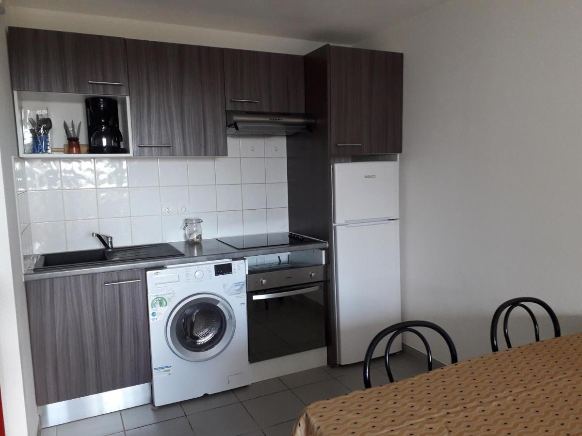 Bel Appartement En Residence Avec Parking Prive Arvert Exterior foto